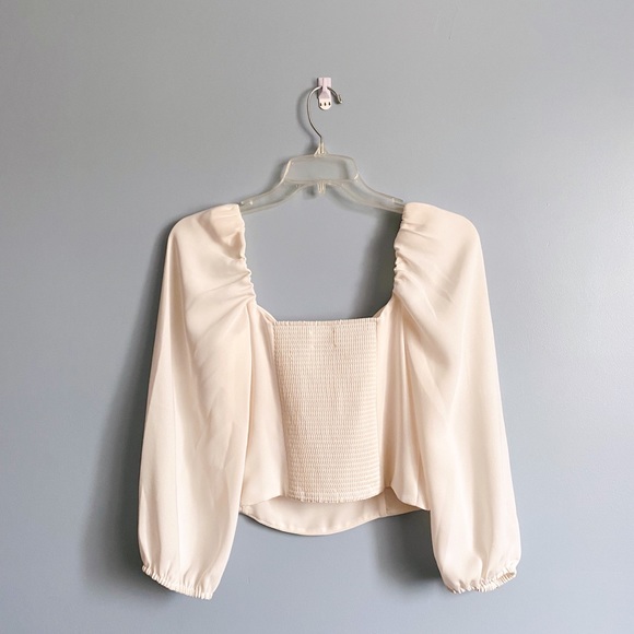 SOLD Aritzia Wilfred Novella blouse - Picture 2 of 6